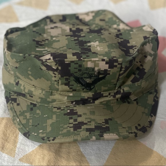 U.S. Navy Working Type III Cap - Picture 2 of 11